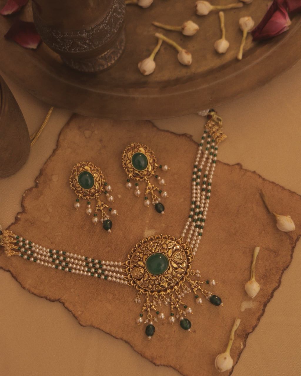 panna choker set