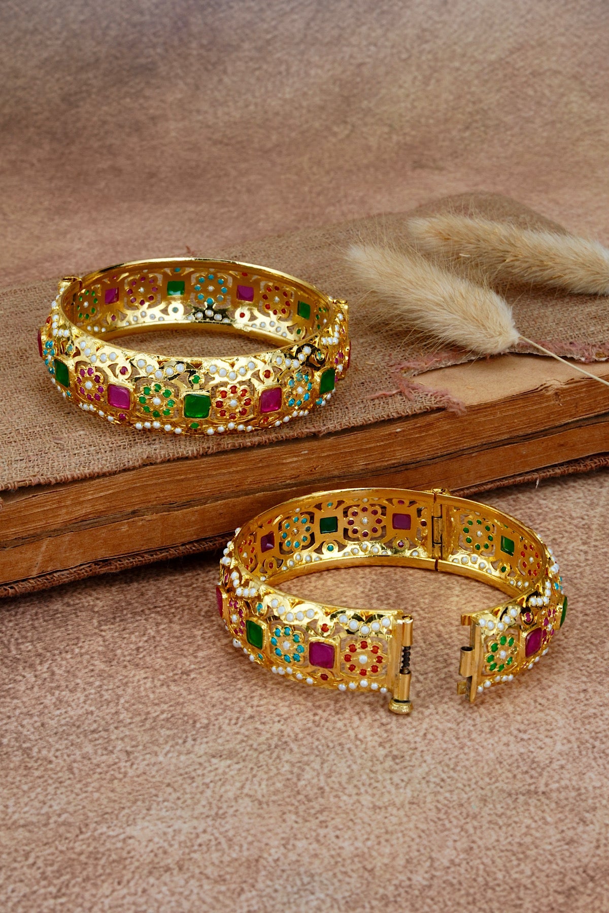 Inara Jadau Bangles