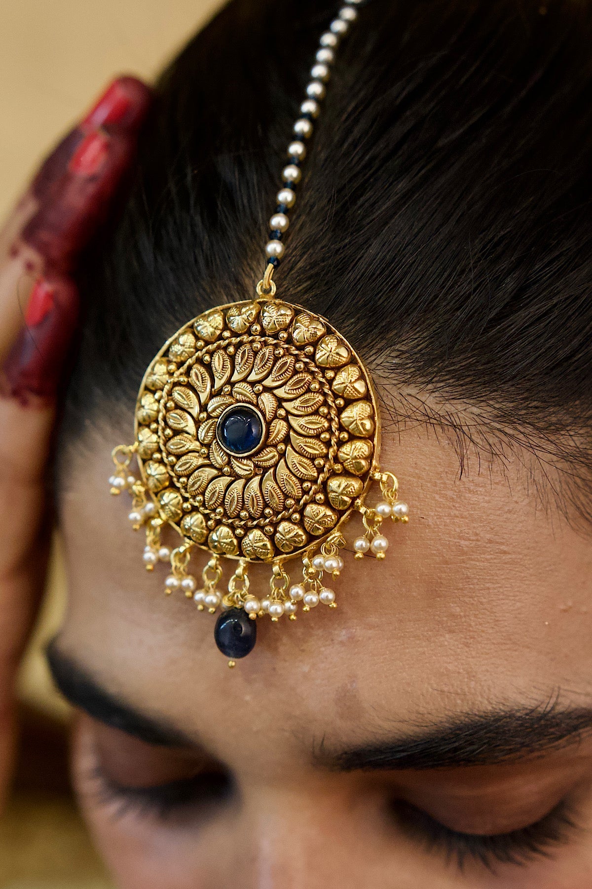 Rajni Necklace Set with Tikka