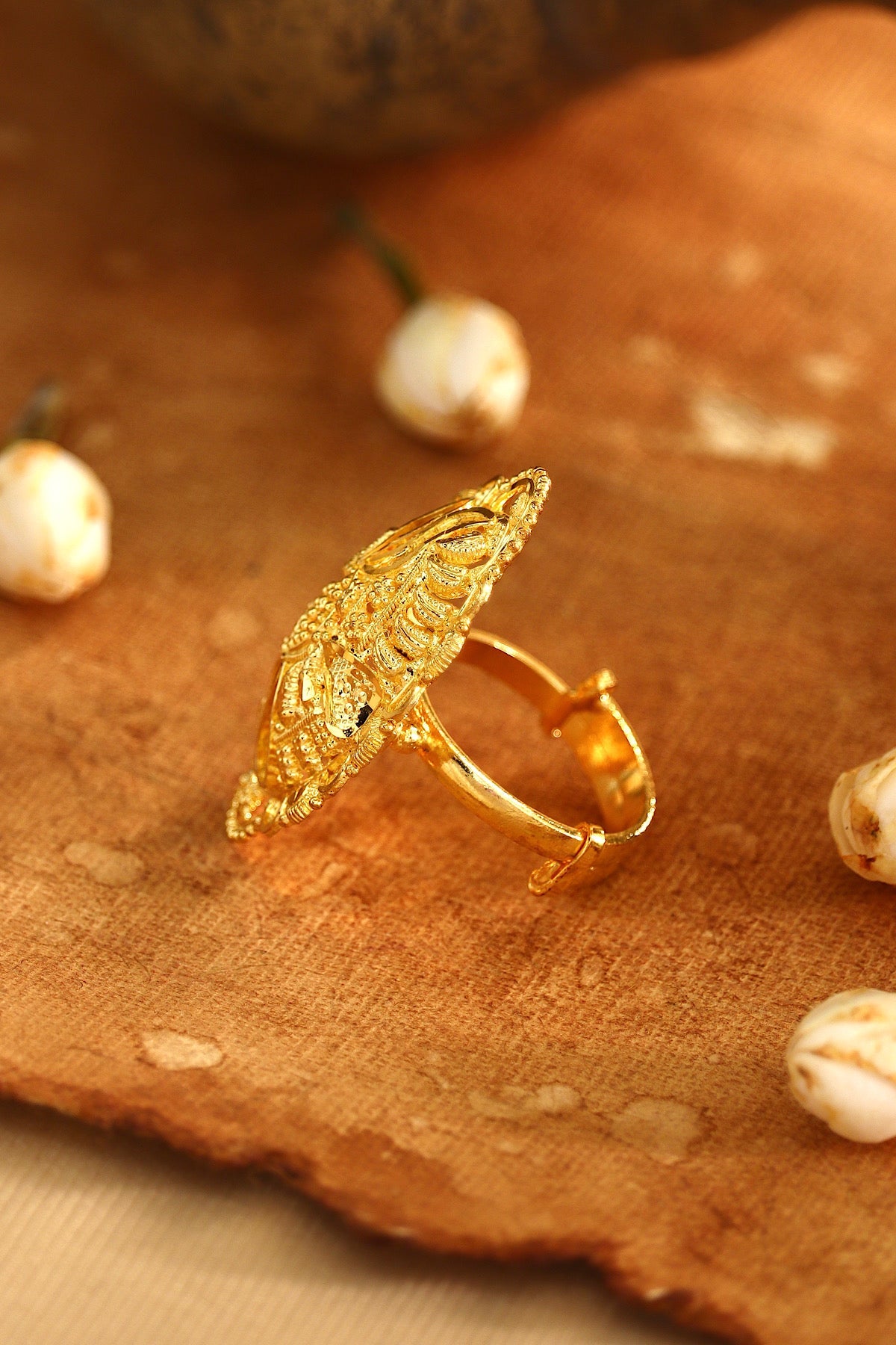 Preet Ring