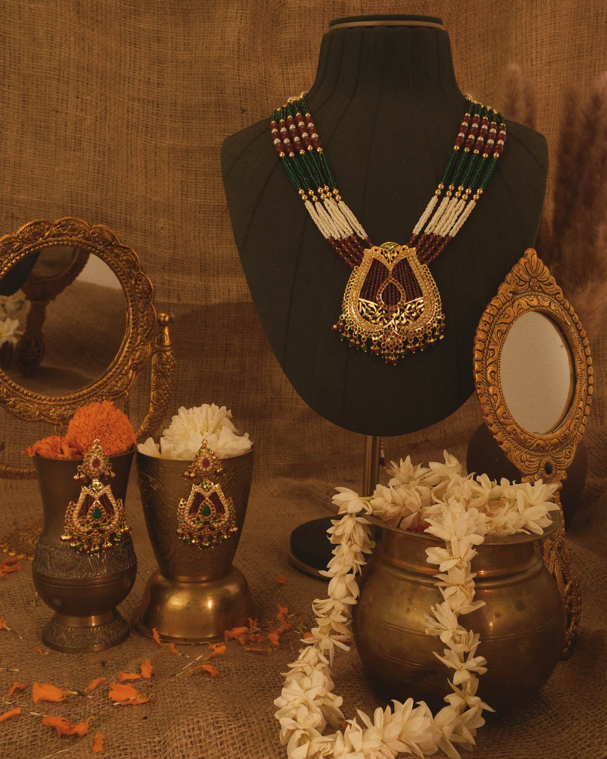 Saroor Jadau Set