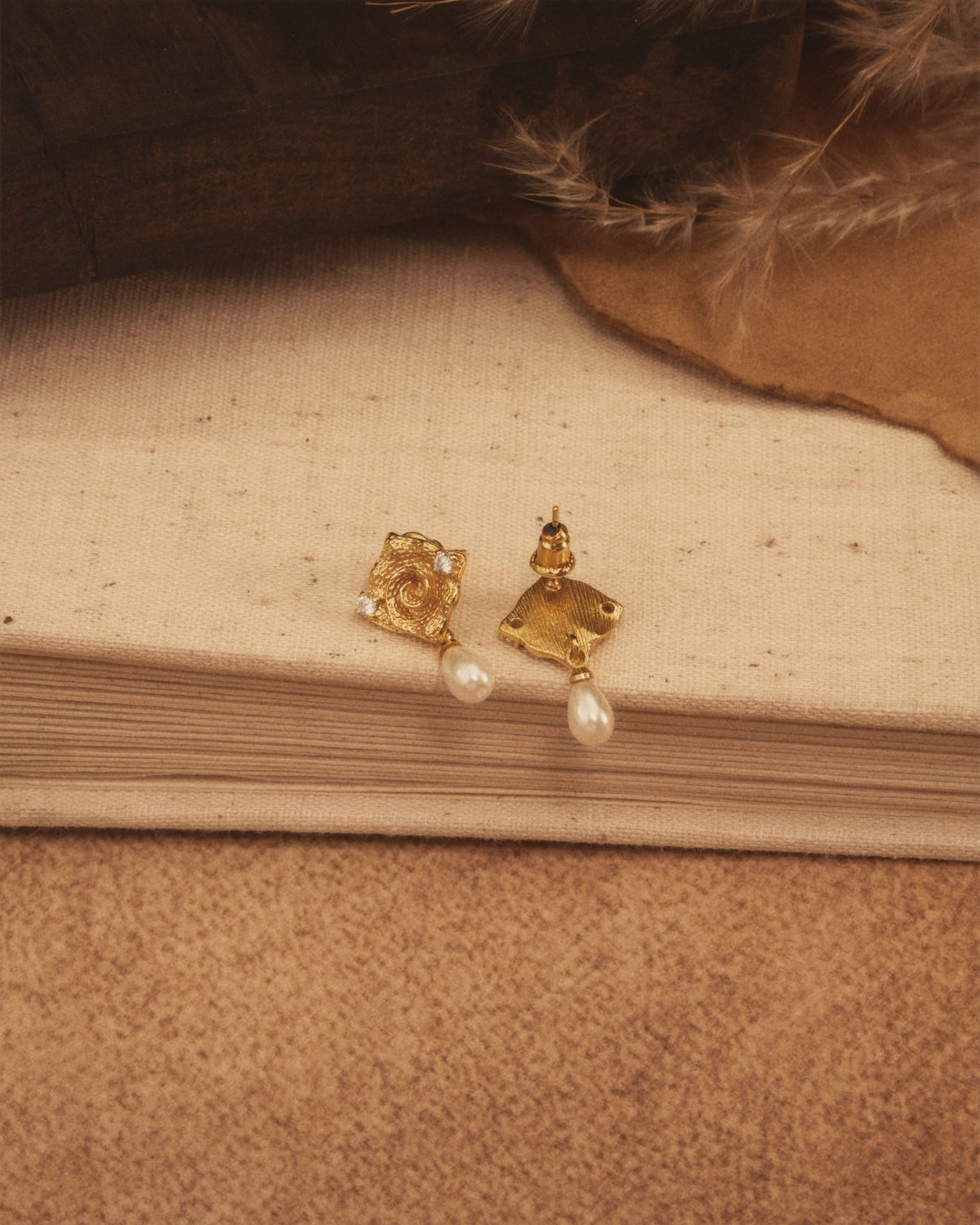 Rinki Studs